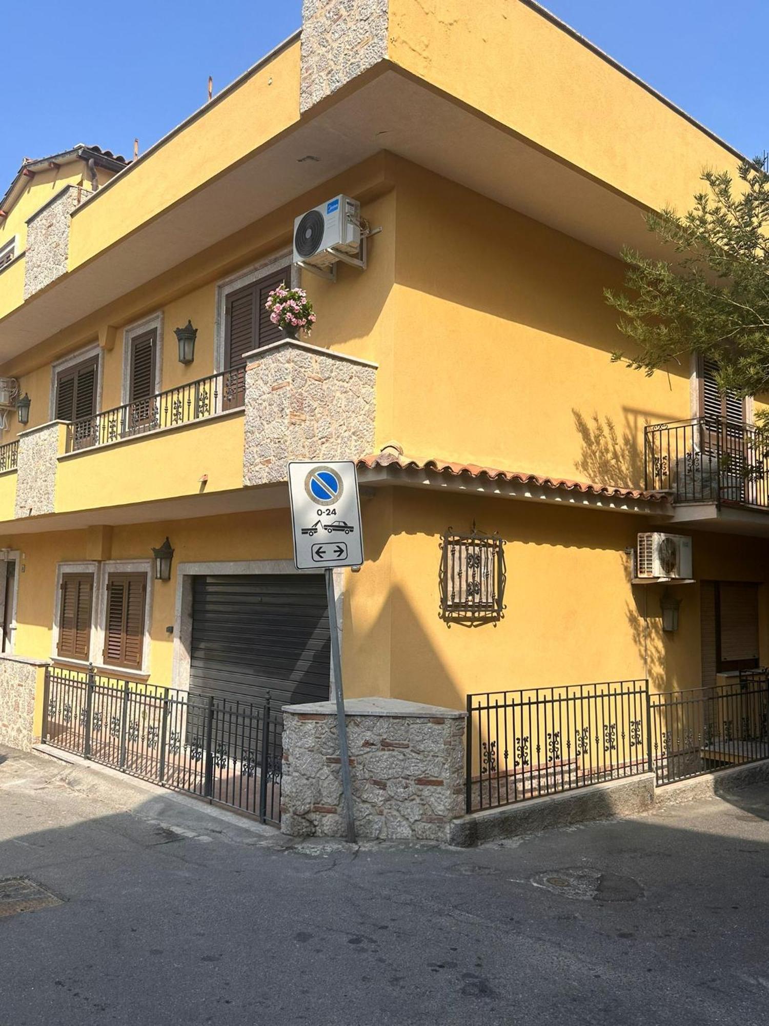 Gloden House Apartments Taormine Extérieur photo